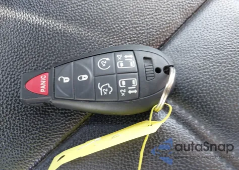 2014 Chrysler Town & Country Touring z USA, uszkodzony, nr VIN 2C4RC1BG0ER454924